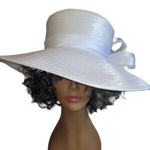 SP Sophia Collection Women's White Bow Curled Ribbon Brooch Wide Brim Dress Hat